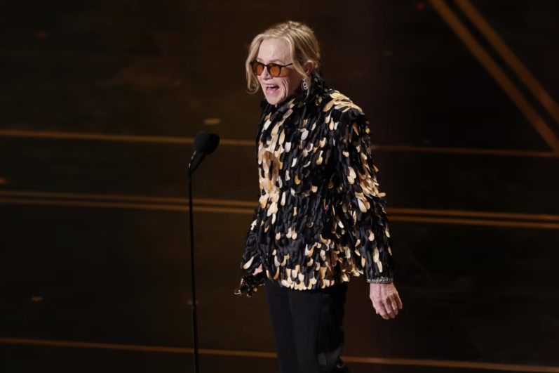 Amy Madigan's Weapons Oscar Win